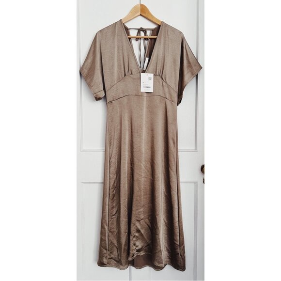 BNWT Oak & Fort Satin Butterfly Dress in Gold/Brown Size M - Picture 1 of 10